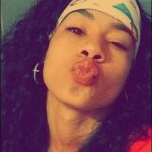 Meet your Posher, Laa